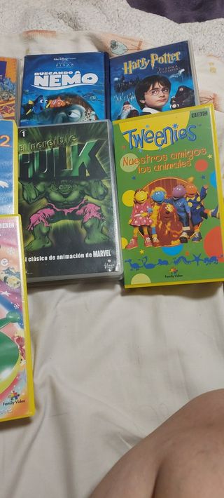 VHS infantiles: Nemo, Harry Potter...