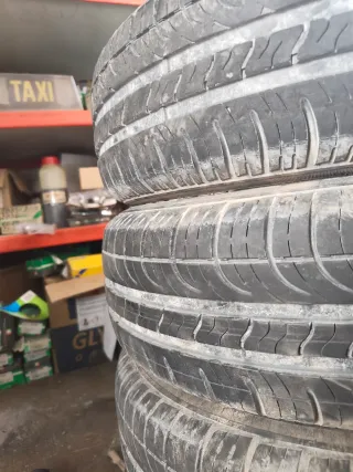 4 Neumáticos Michelin 175/70 R13 82T
