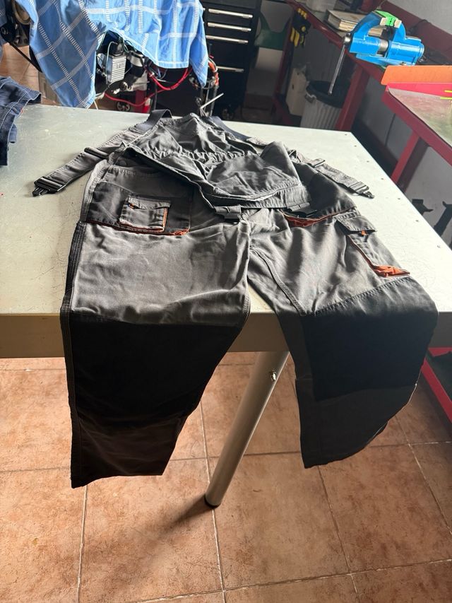 Shorts Betta Gris-Naranja