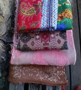 Set scampoli stoffe Nepalesi 