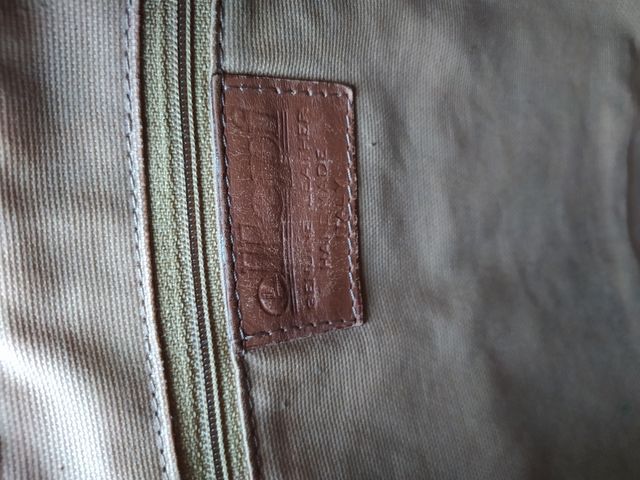 Borsa a secchiello rossa in pelle