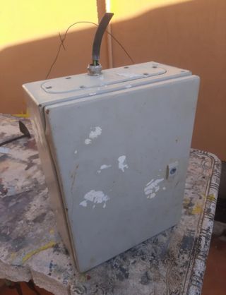 Provisional de obra y subcuadro eléctrico exterior