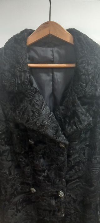 Abrigo astracán negro - hecho a medida