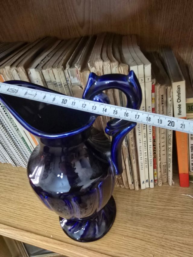 Jarra cerámica azul cobalto vintage clasica