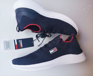Zapas TOMMY HILFIGER-Talla42/EU9-NUEVAS-REF:0723