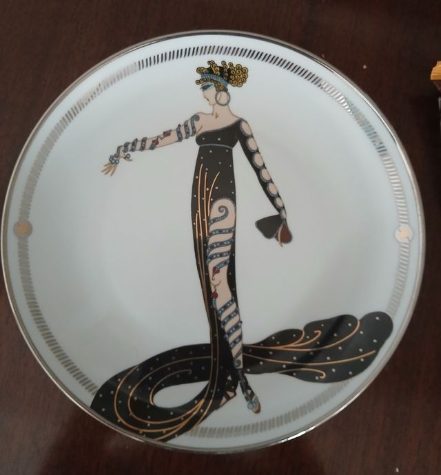 Plato porcelana. Edicion limitada House of Erté.
