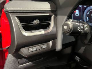 Lexus UX 2.0 250h Business