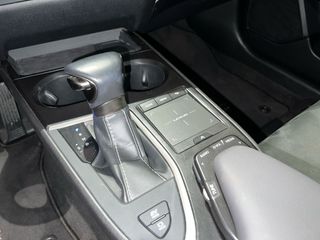 Lexus UX 2.0 250h Business