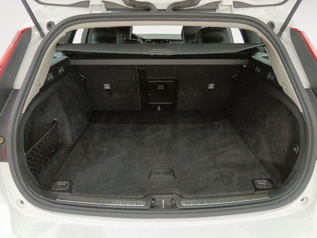 Volvo V60 AWD MHEV