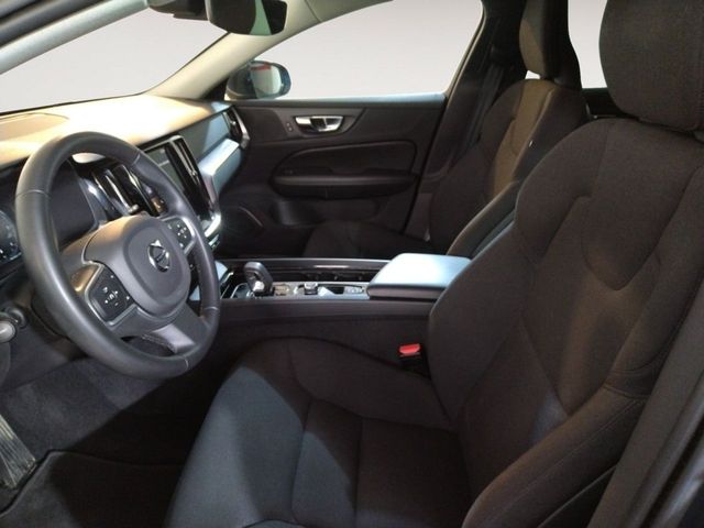 Volvo V60 Momentum