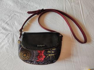 Bolso Desigual bandolera negro-rojo