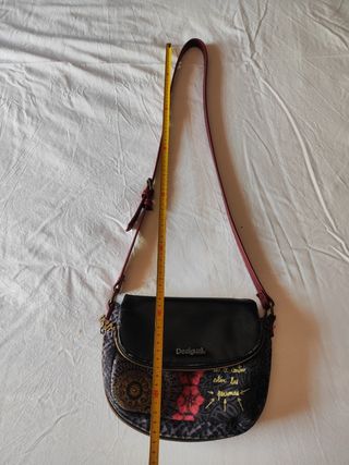 Bolso Desigual bandolera negro-rojo