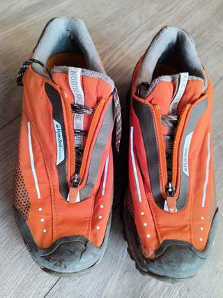 ZAPATILLAS MONTAÑA (The North Face)