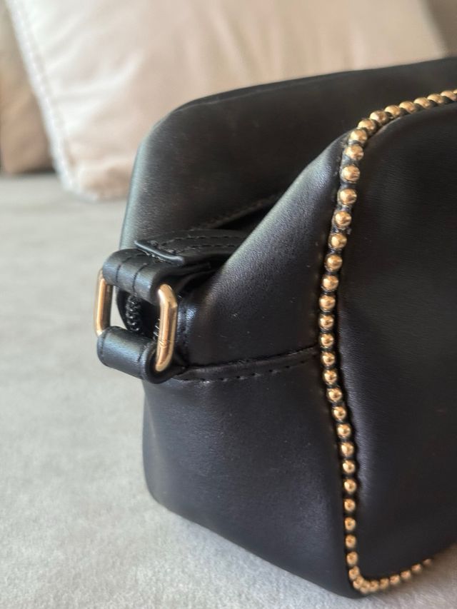 Pochette THE BRIDGE nera - borchie oro