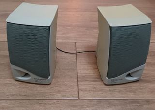 Altifalantes retro Creative Labs CS36