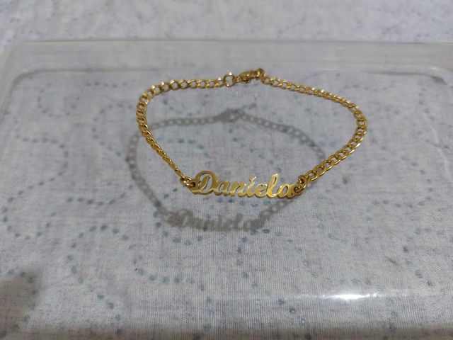 Pulsera nombre Daniela - dorada