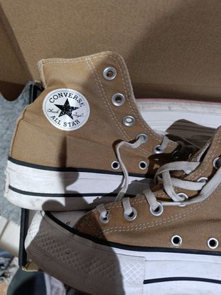 Converse plataforma marrón