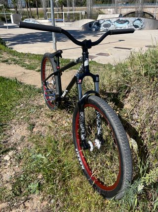 Alquiler Dirtjump 26