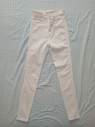 Jeans Zara blancos talla 32