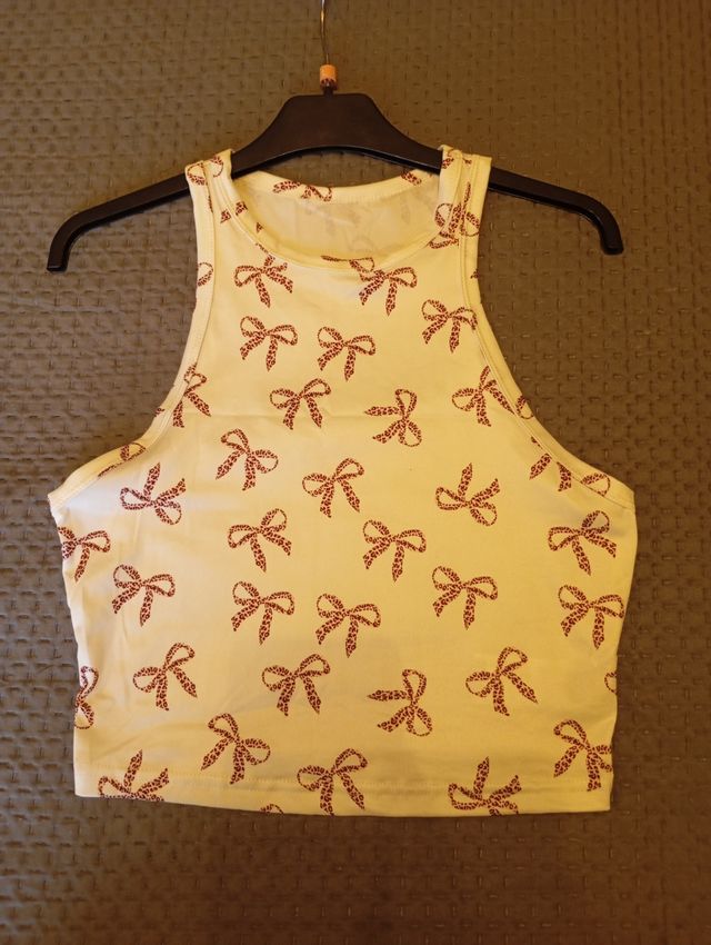 Top corto Shein lazos blanco-rosa