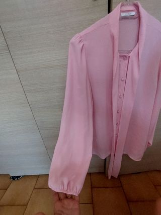 Blusa rosa a fiocco