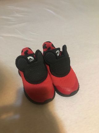 Zapatillas Adidas Mickey Mouse Niño