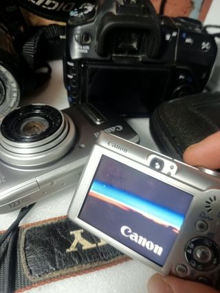 Fotocamere Canon EOS 400D e digitali