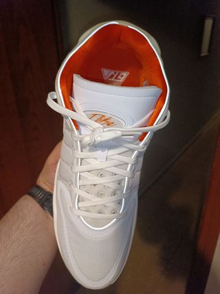 Zapatillas Nike Air Zoom Hustle 2 Blancas.