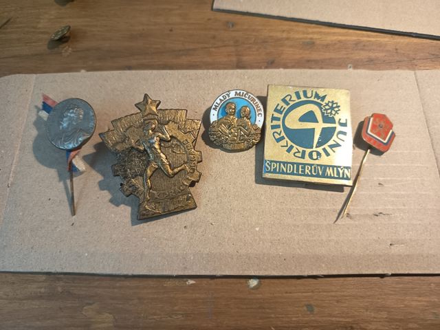 Insignias pins chapasChecoslovaquia: 5 Pines