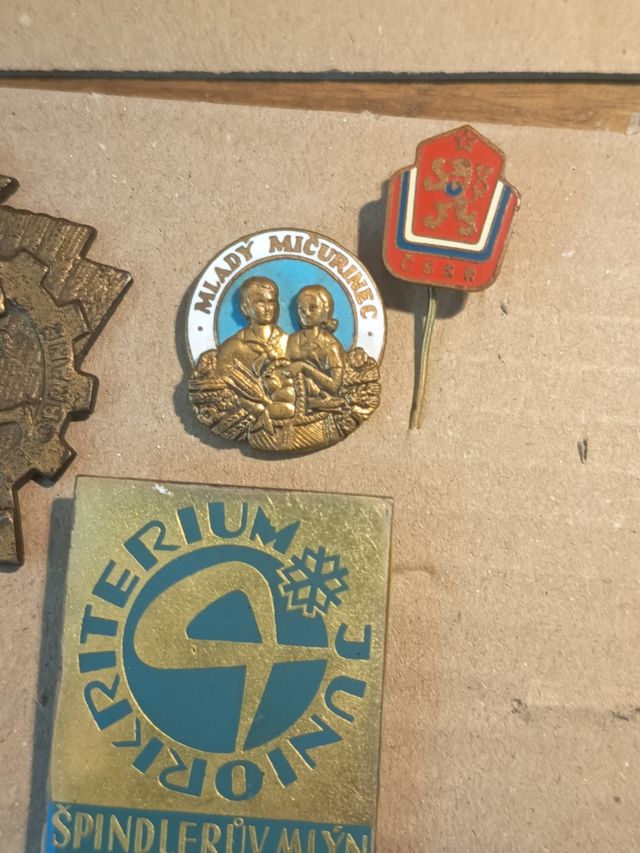 Insignias pins chapasChecoslovaquia: 5 Pines