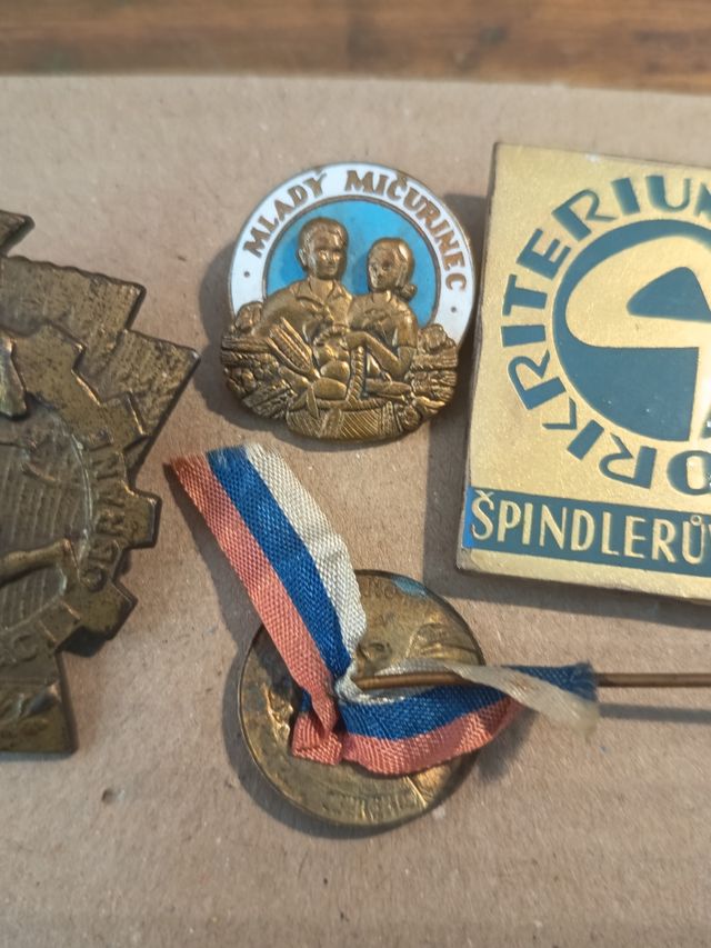 Insignias pins chapasChecoslovaquia: 5 Pines