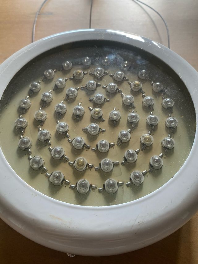 Lampada LED rotonda bianca