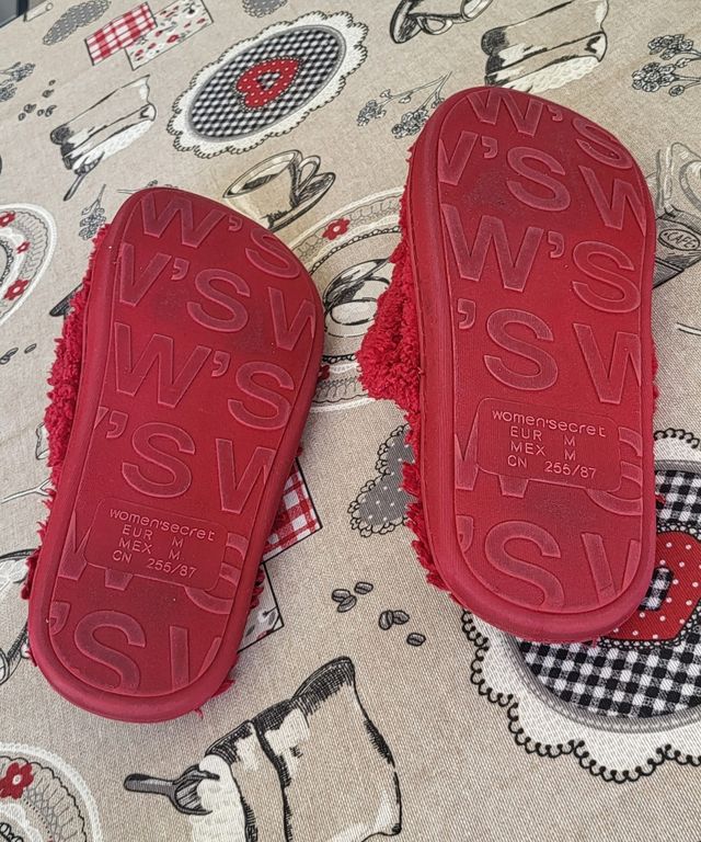 Zapatillas rojas Women's Secret