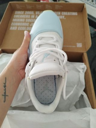 Zapatillas Nike Jordan mujer - Blancas y azules