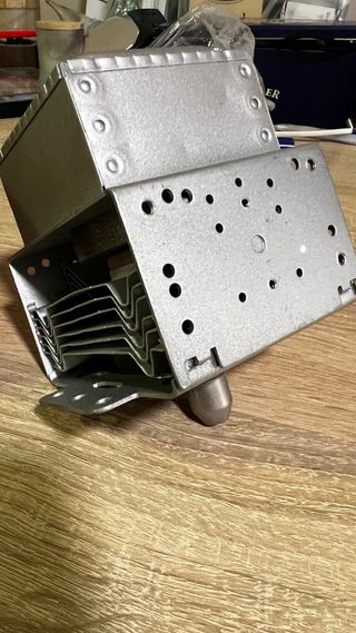 Magnetrón 2M219J para horno microhondas