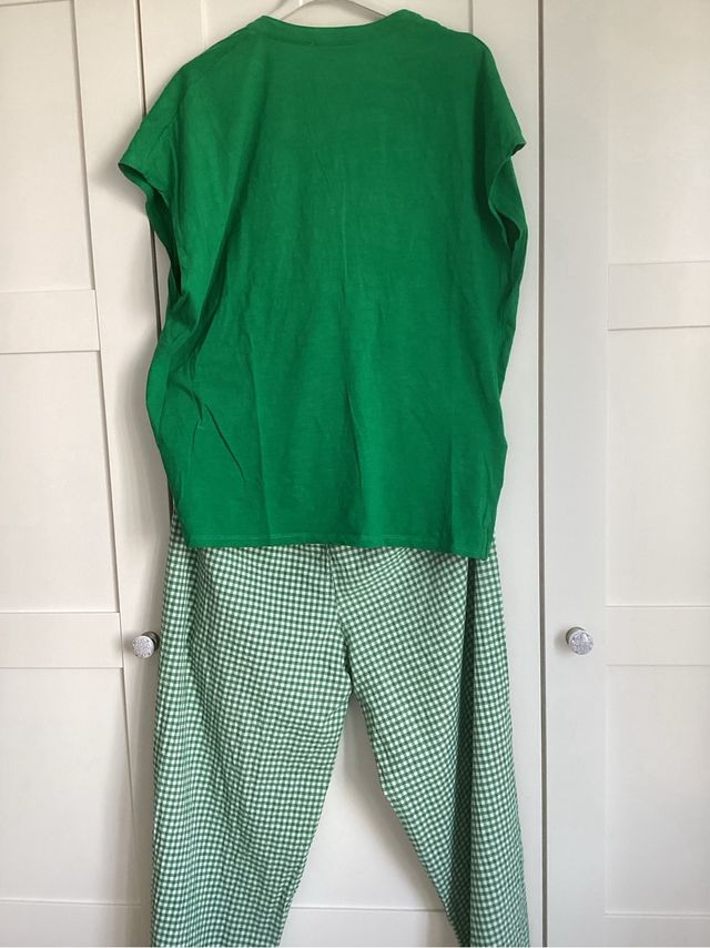 Camiseta verde WOMAN - Talla L