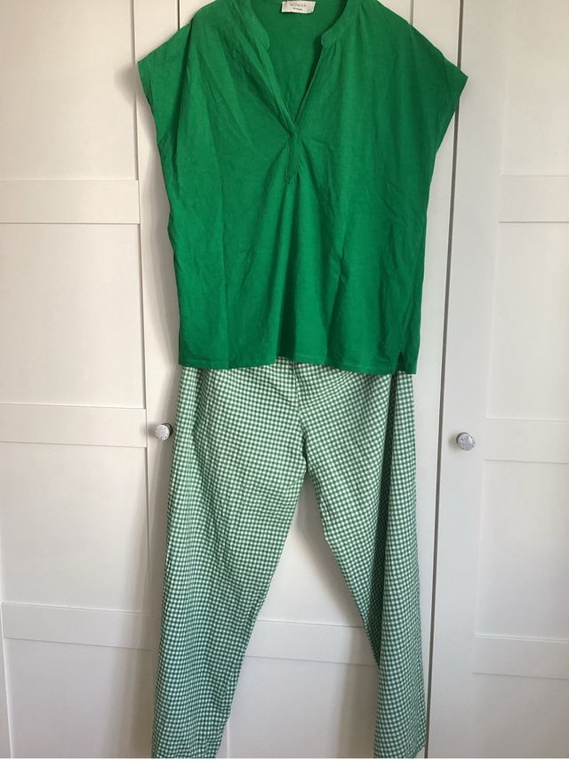 Camiseta verde WOMAN - Talla L