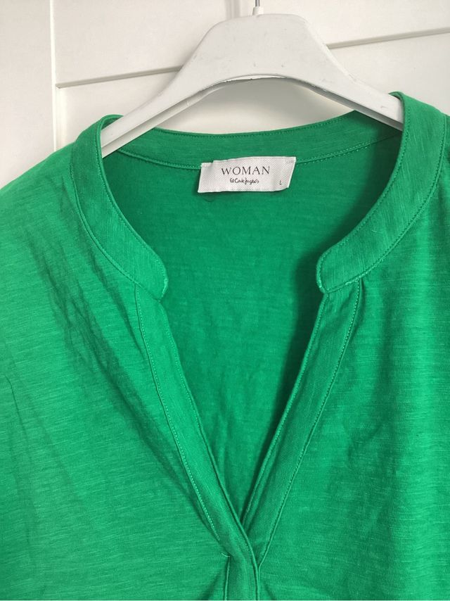 Camiseta verde WOMAN - Talla L