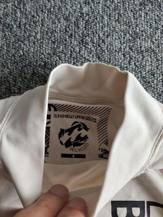 Camiseta Billabong niñ@, talla 8. Ver medidas.