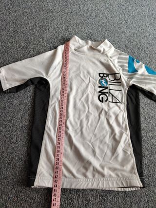 Camiseta Billabong niñ@, talla 8. Ver medidas.