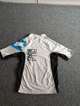 Camiseta Billabong niñ@, talla 8. Ver medidas.