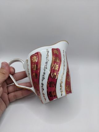 Lechera porcelana vintage roja y blanca