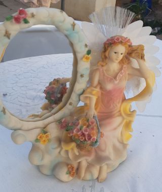 Figura ángel espejo