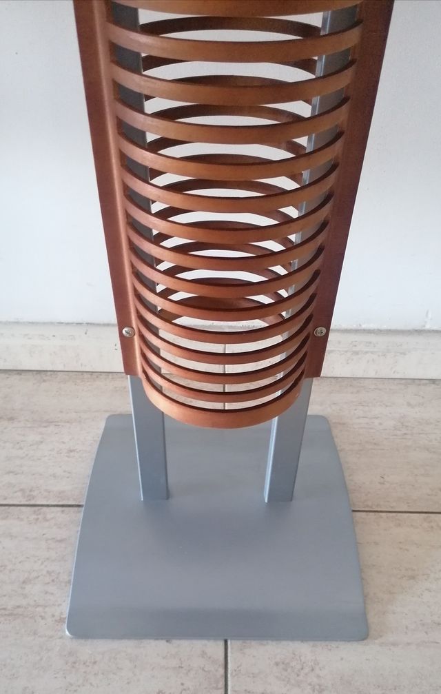 CDs Soporte mueble madera - metal. 120 uni.