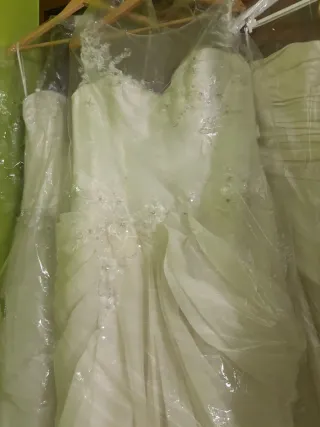 Vestidos novia: ¡Lote de tienda!