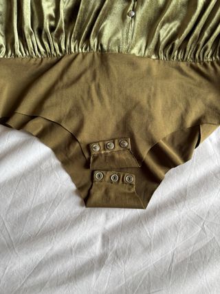 Body terciopelo verde de Zara