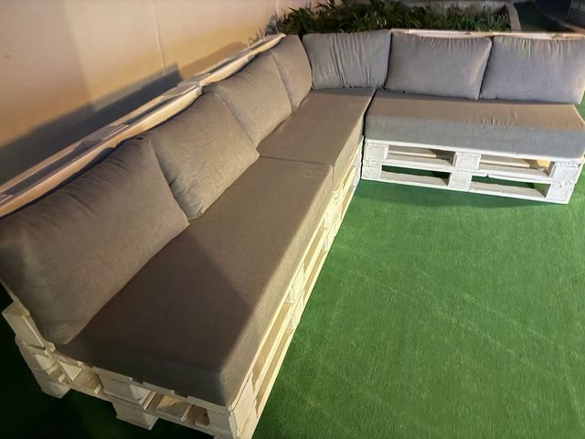 Sofá pallet exterior blanco-gris