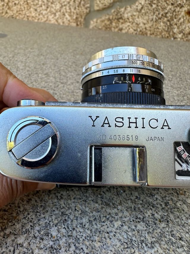 YASHICA - Cámara de fotos vintage