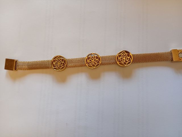 Pulsera dorada vintage - 3 flores
