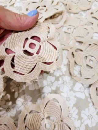 Mantel crochet beige algodón